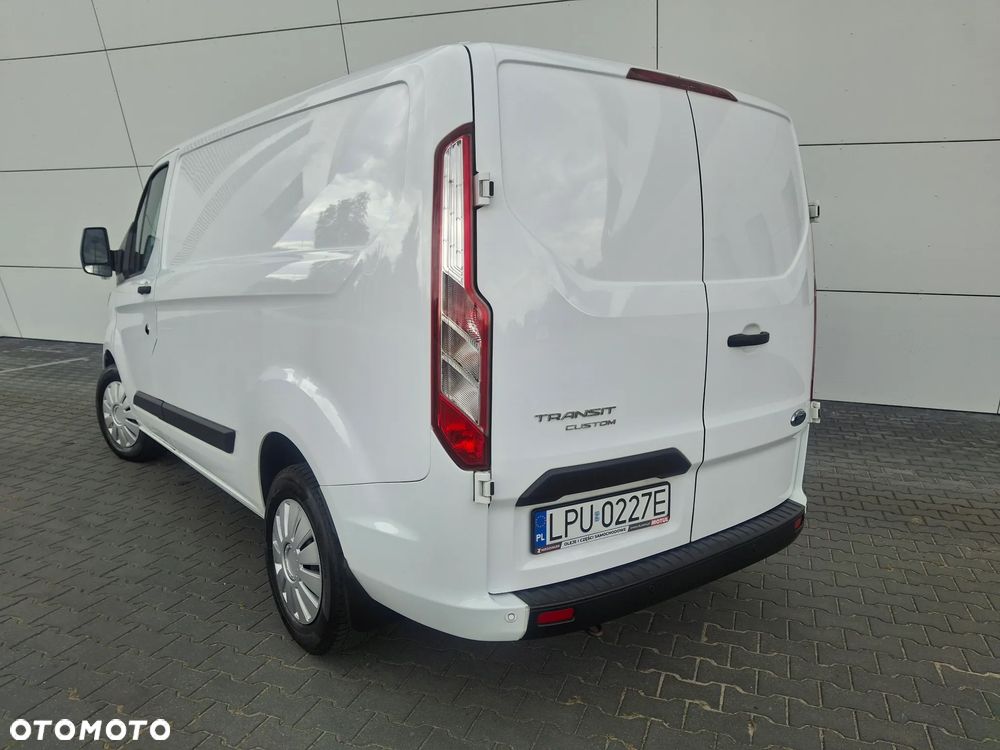 Ford TRANSIT CUSTOM - 4
