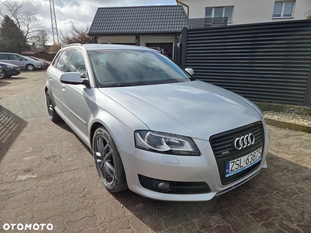 Audi A3 Sportback 2.0 TDI DPF quattro Ambition - 2