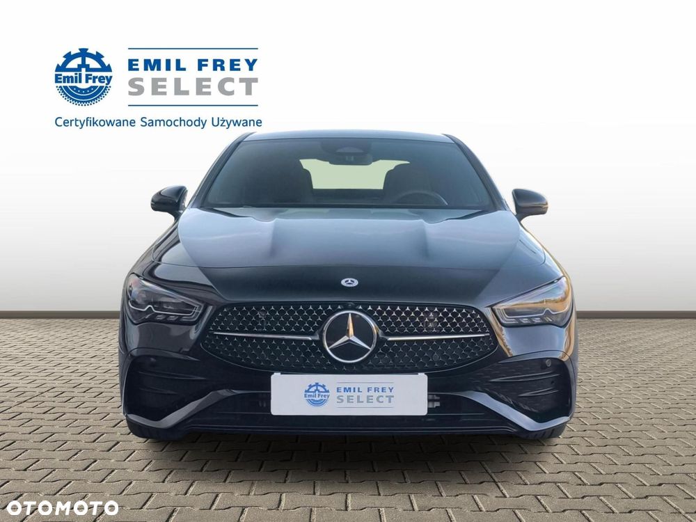 Mercedes-Benz CLA - 8