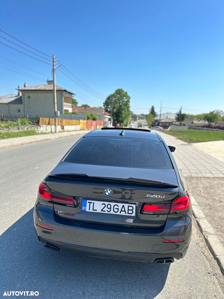 BMW Seria 5 520d AT MHEV - 12