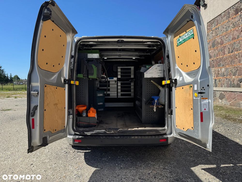 Ford TRANSIT CUSTOM - 3