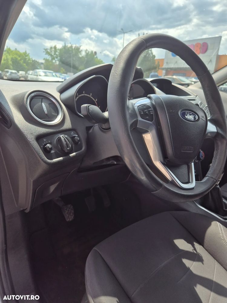 FORD Fiesta 2013 — imagine 12