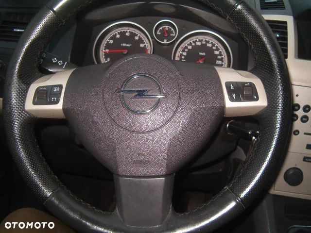 Opel Zafira - 24