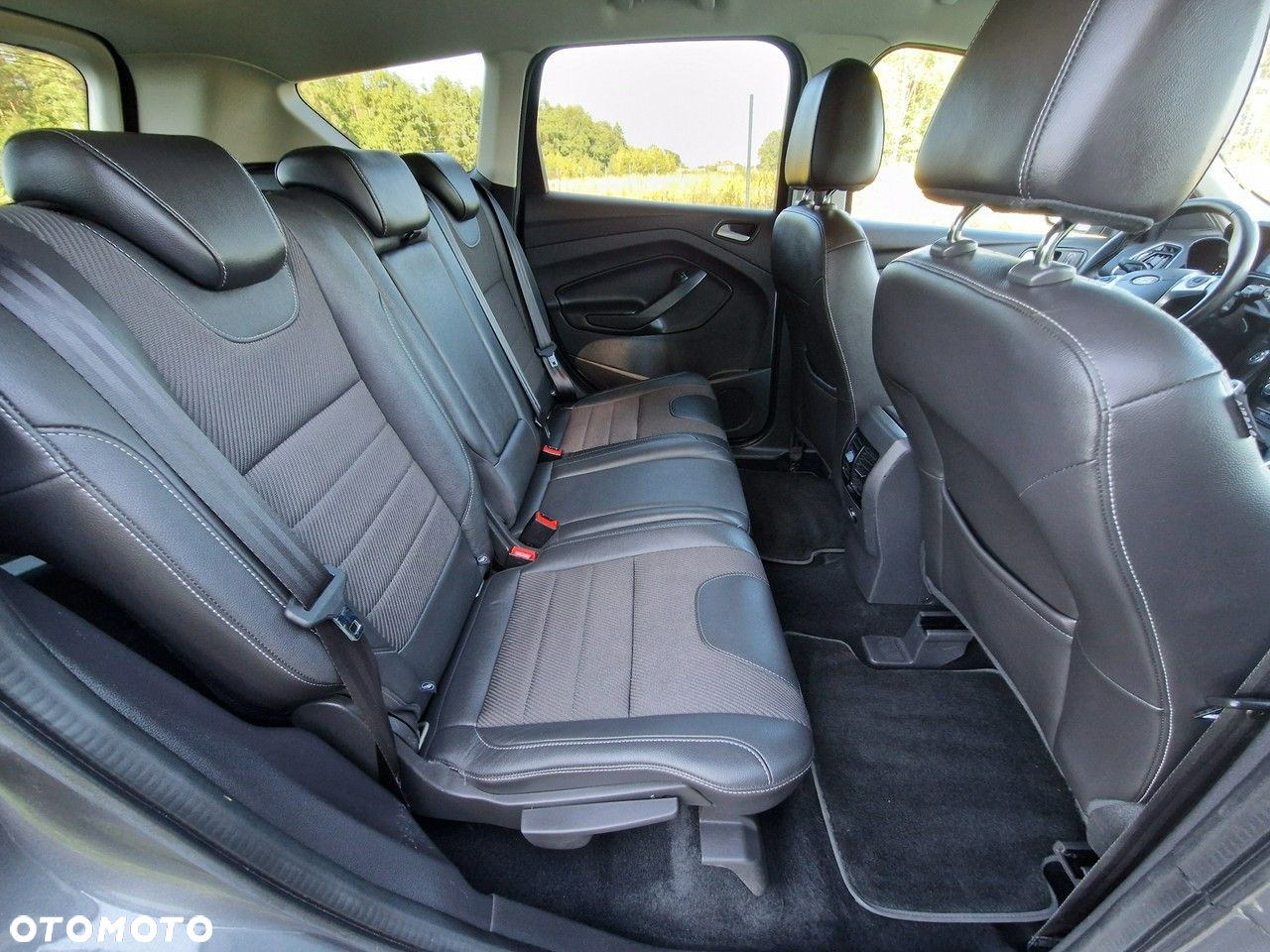 Ford Kuga - 13