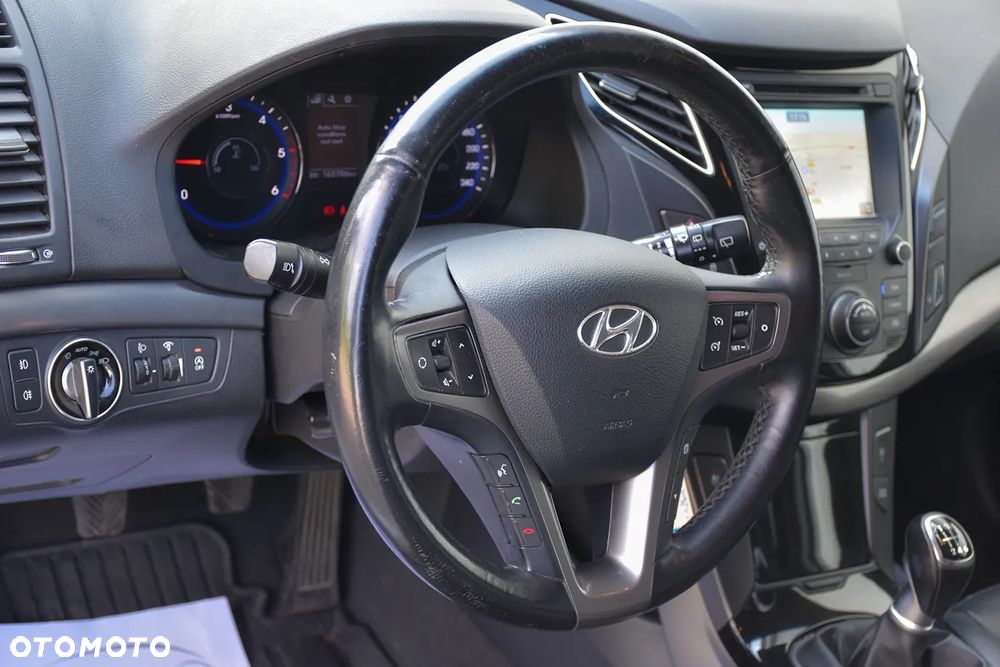 Hyundai i40 Kombi 1.7 CRDi Premium - 23