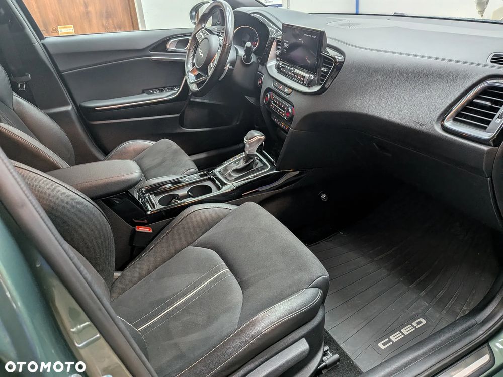 Kia ProCeed 1.5 T-GDI GT Line DCT - 17