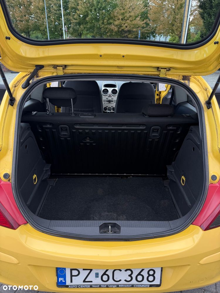 Opel Corsa 1.0 12V Essentia - 11