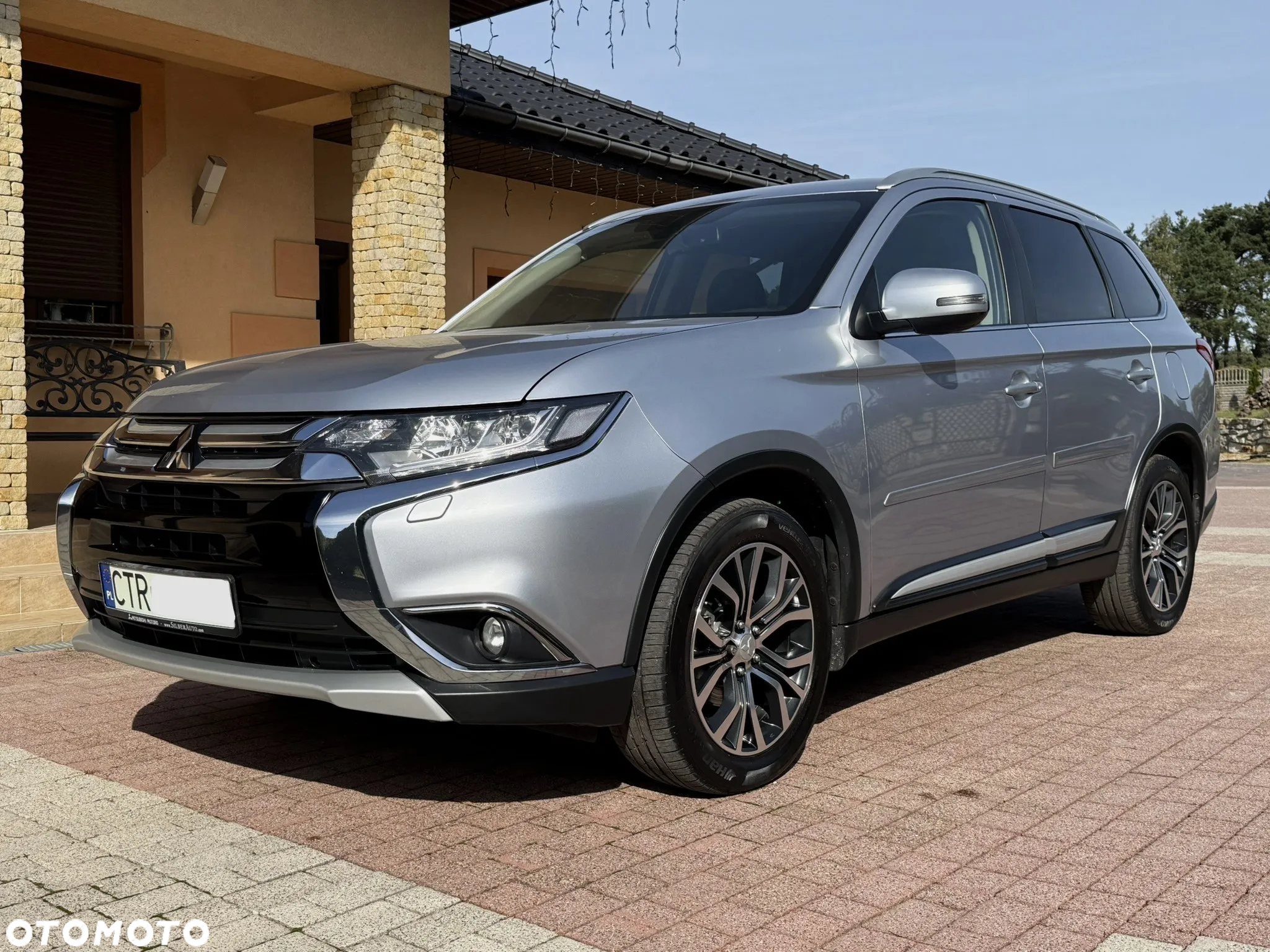 Mitsubishi Outlander 2.0 Intense 4WD CVT - 9