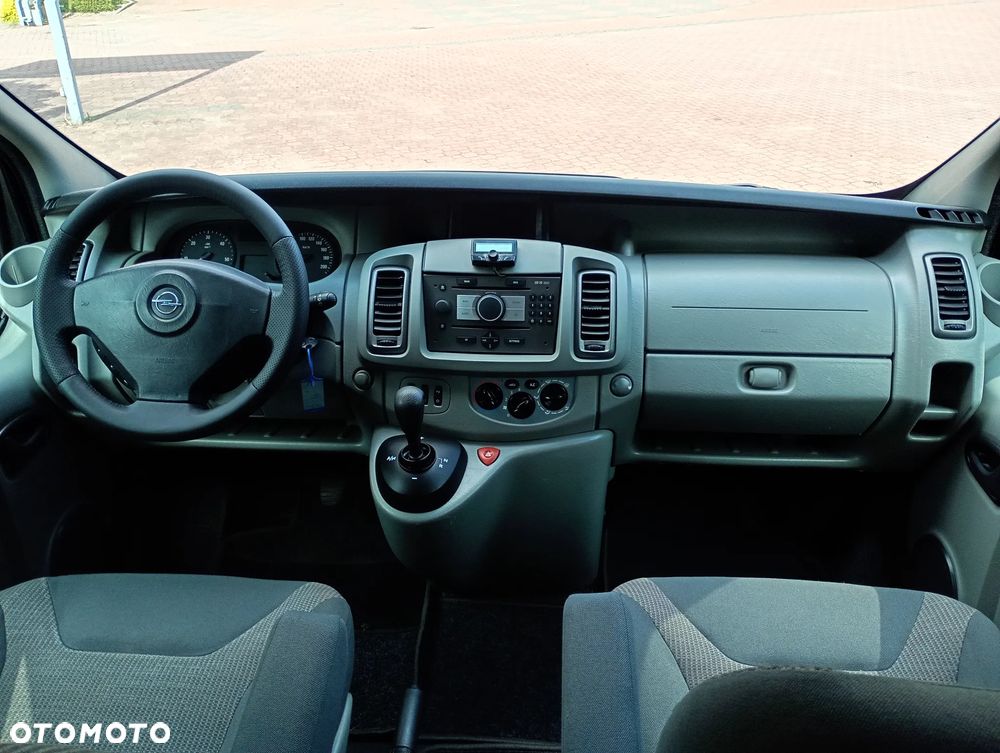 Opel Vivaro - 19