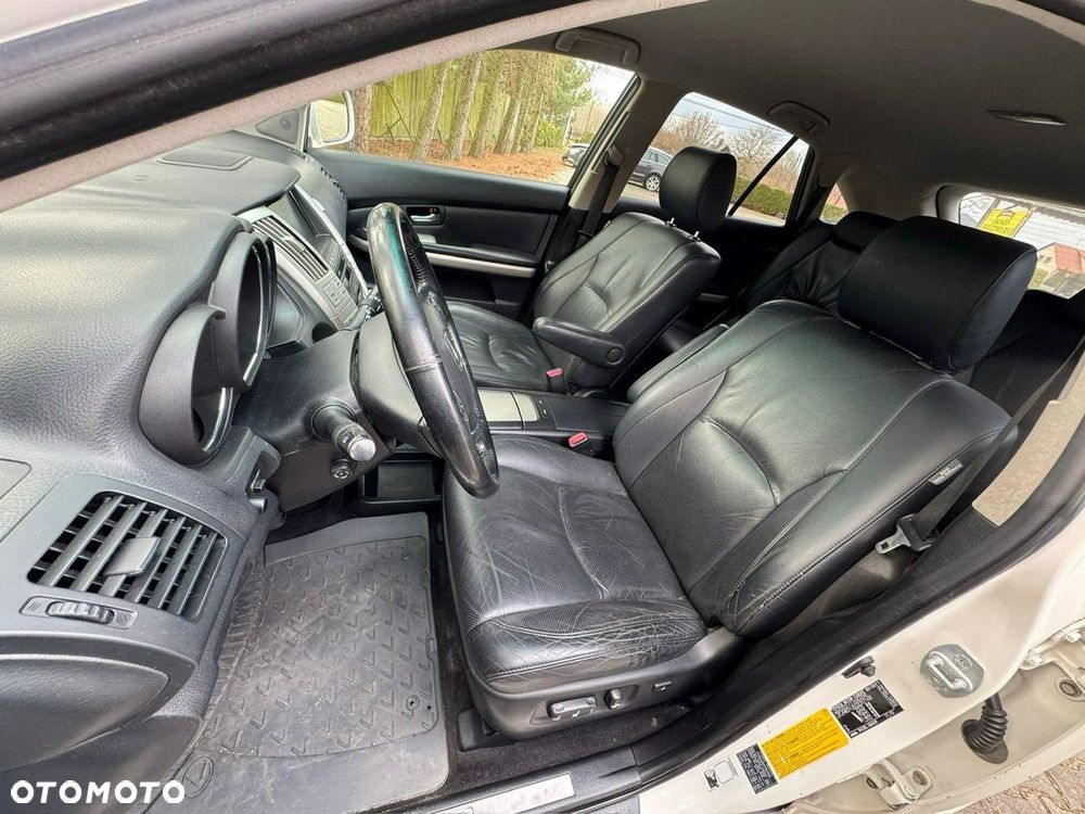 Lexus RX - 24