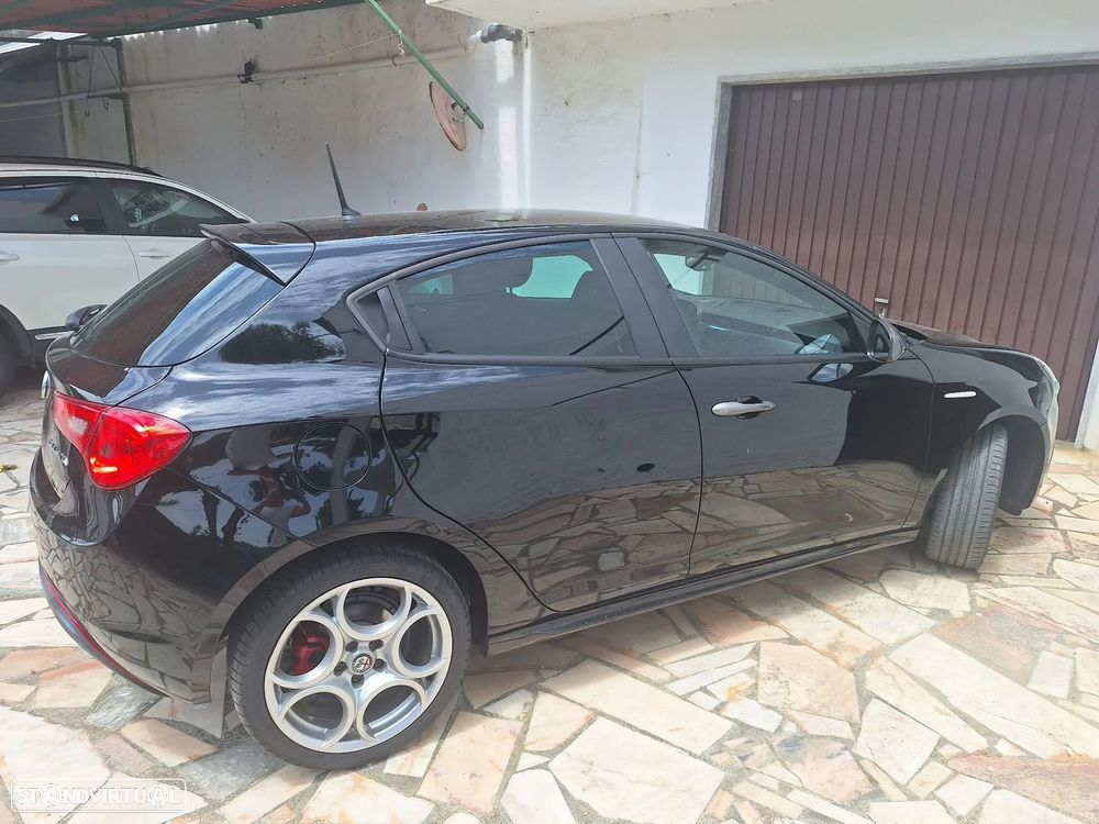 Alfa Romeo Giulietta 1.6 JTDm Super J18 - 1