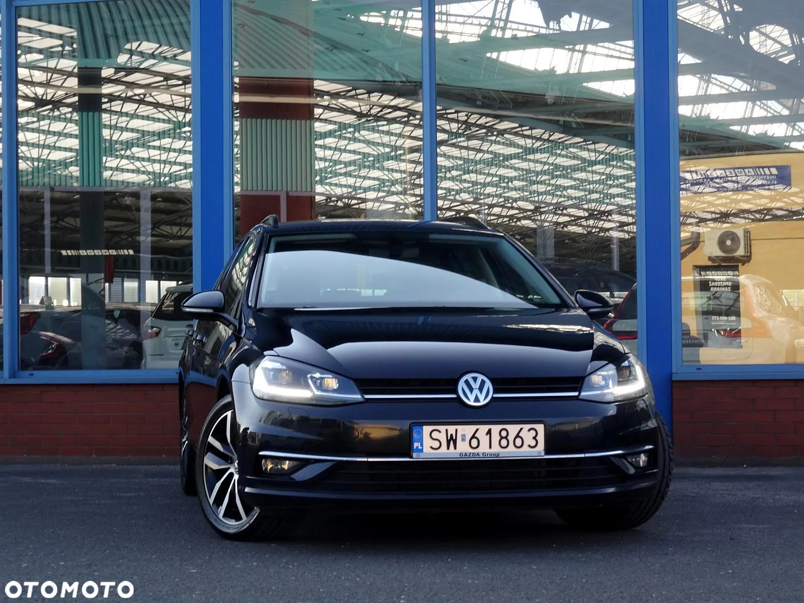 Volkswagen Golf Variant 2.0 TDI SCR Highline - 3