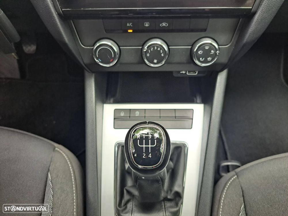 Skoda Octavia Break 1.6 TDi Ambition - 21