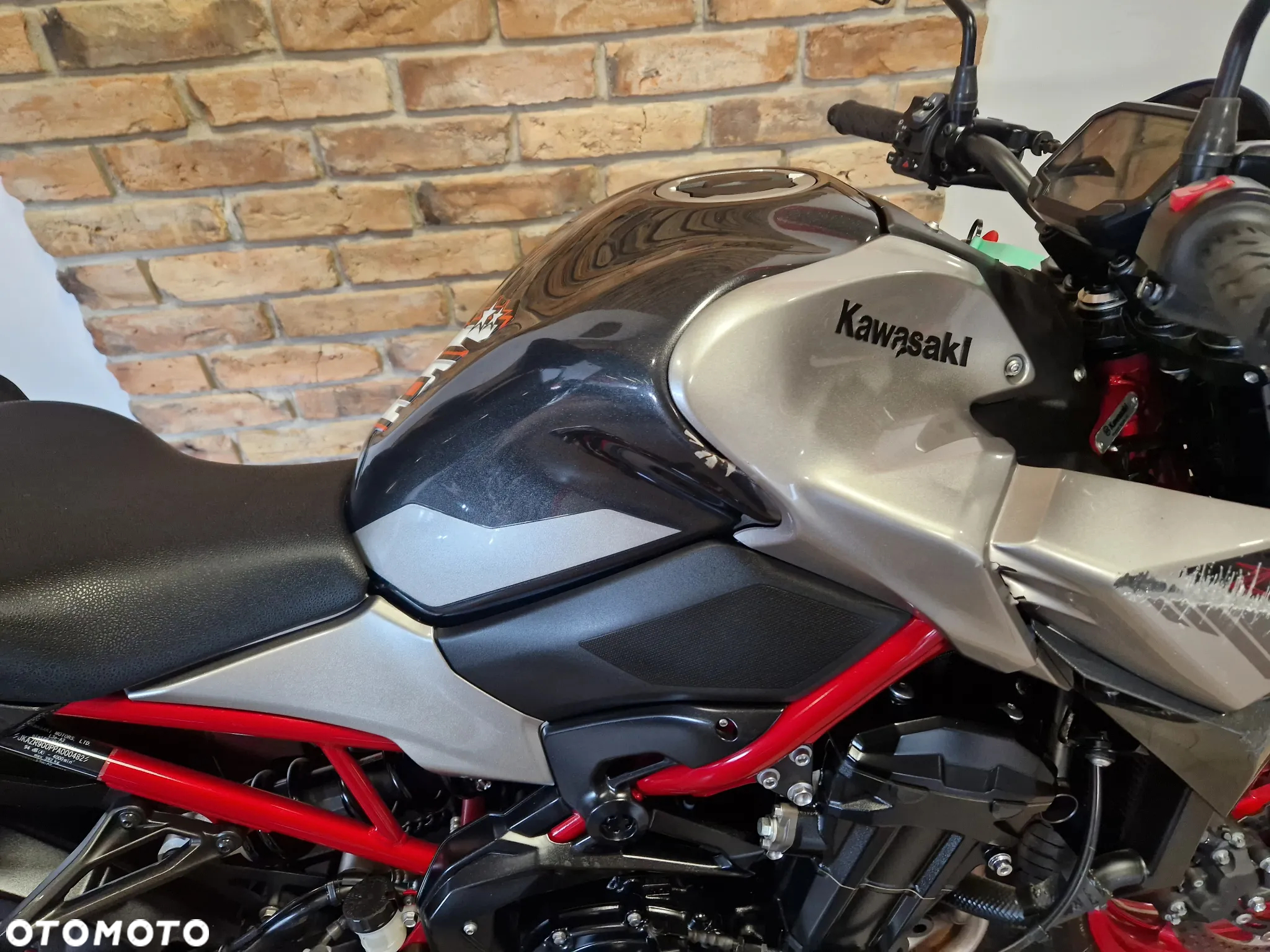 Kawasaki Z - 12