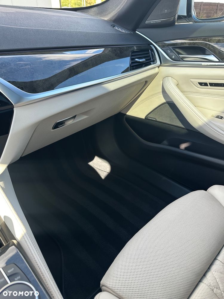 BMW Seria 5 540i xDrive M Sport sport - 22