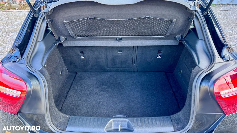 Mercedes-Benz A 160 Urban - 16