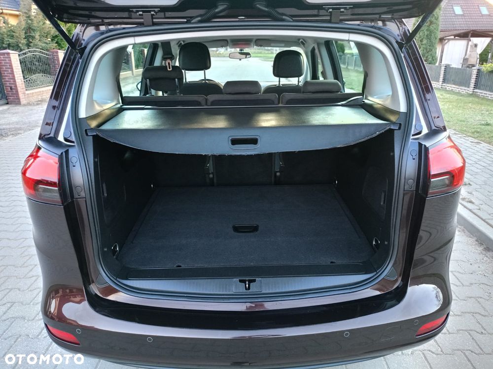 Opel Zafira - 12