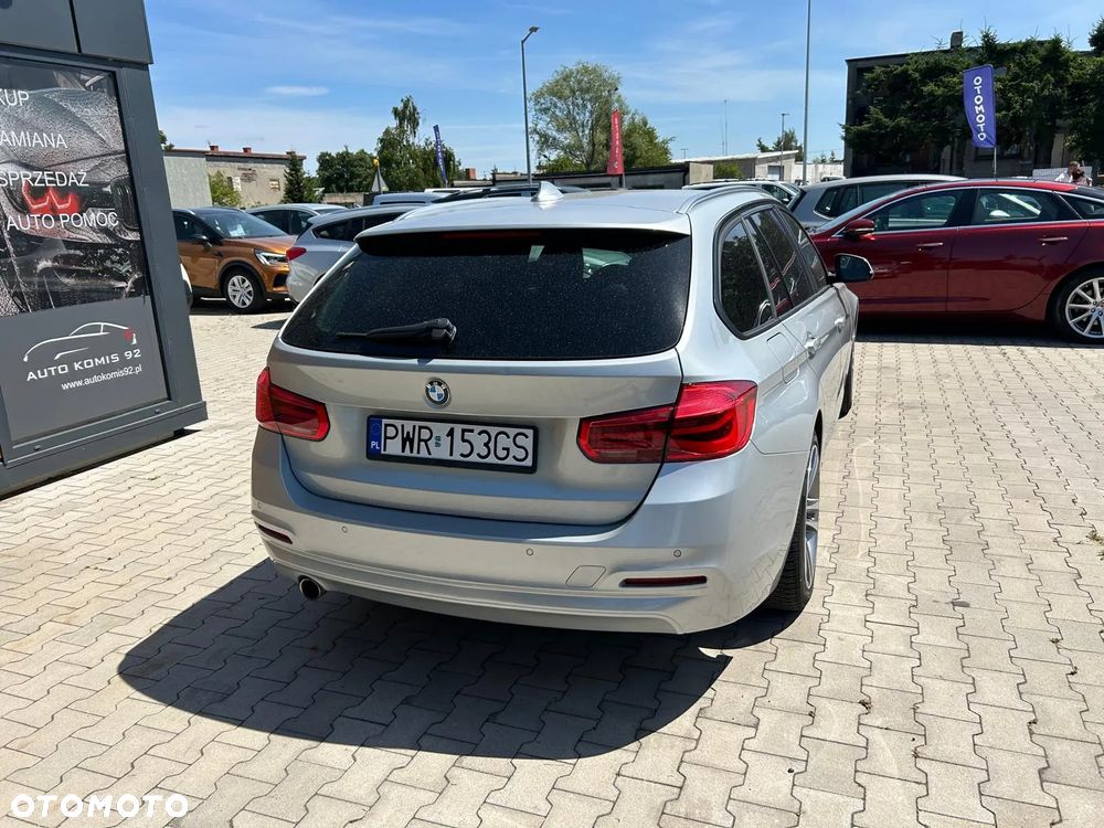BMW Seria 3 318d Touring Sport Line - 5