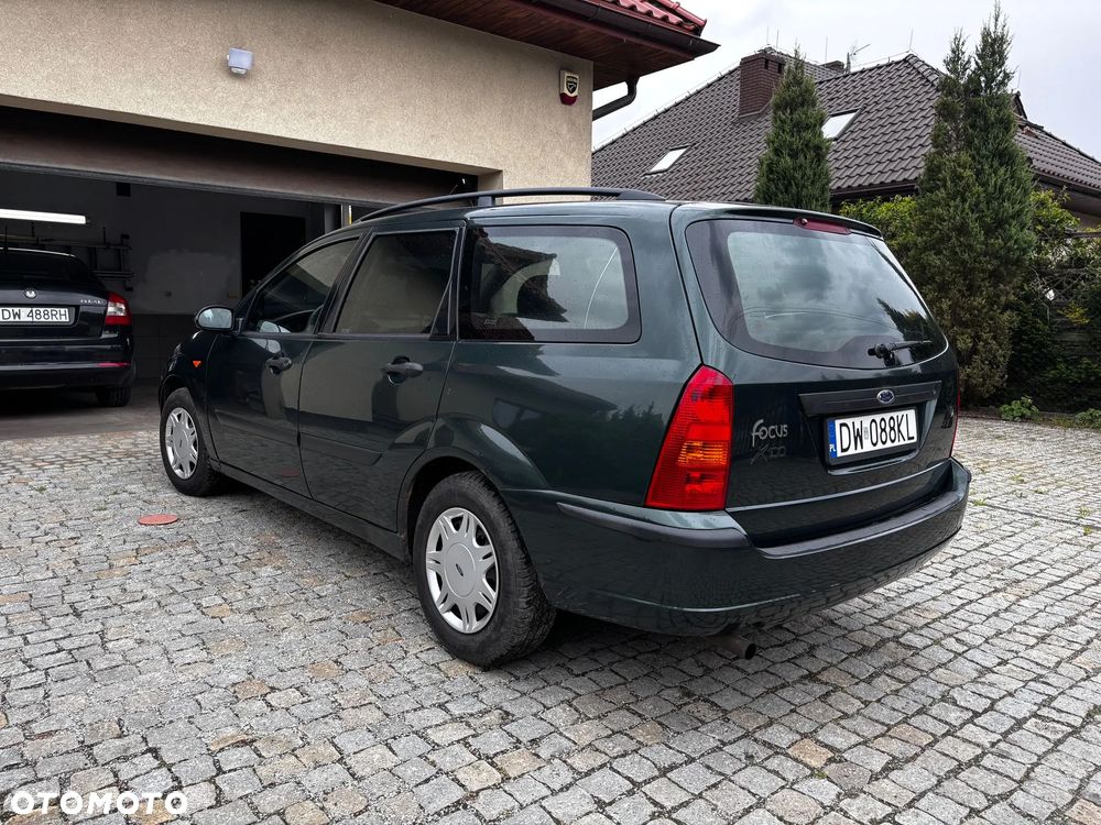 Ford Focus 1.6 X100 - 8