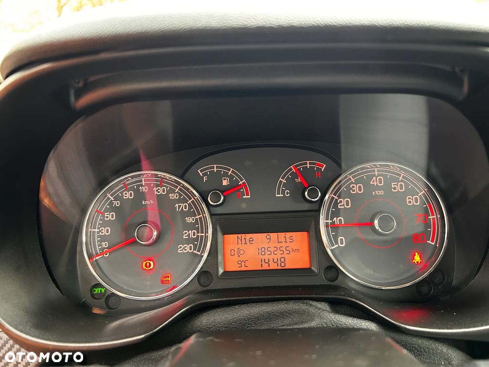 Fiat Grande Punto 1.4 8V Start - 10