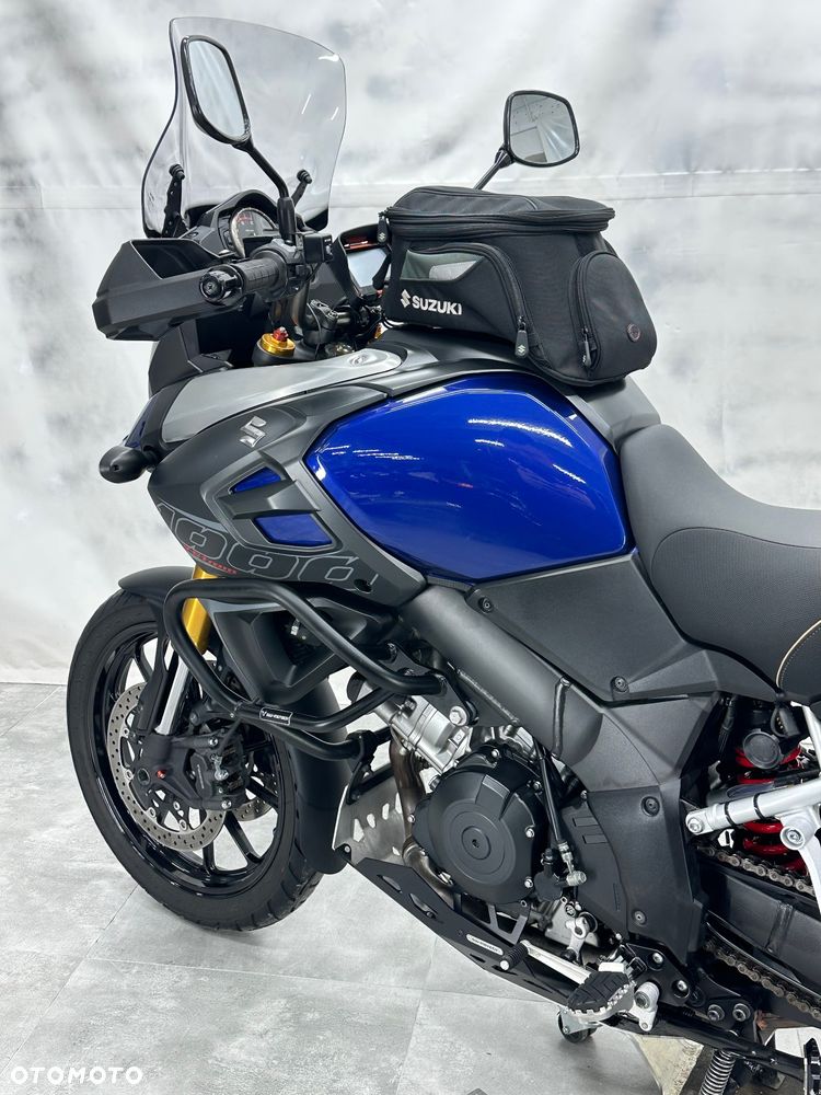 Suzuki V-STROM - 7