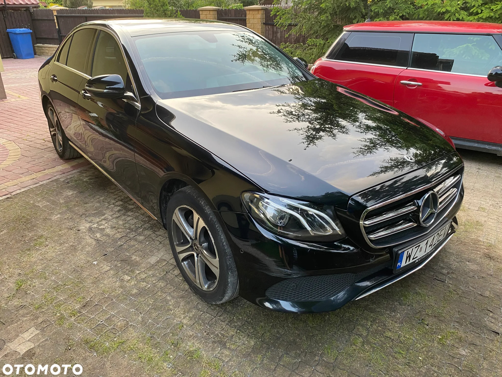 Mercedes-Benz Klasa E 220 d 4-Matic 9G-TRONIC - 2