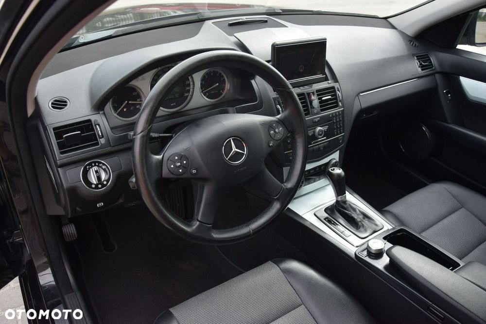 Mercedes-Benz Klasa C - 36