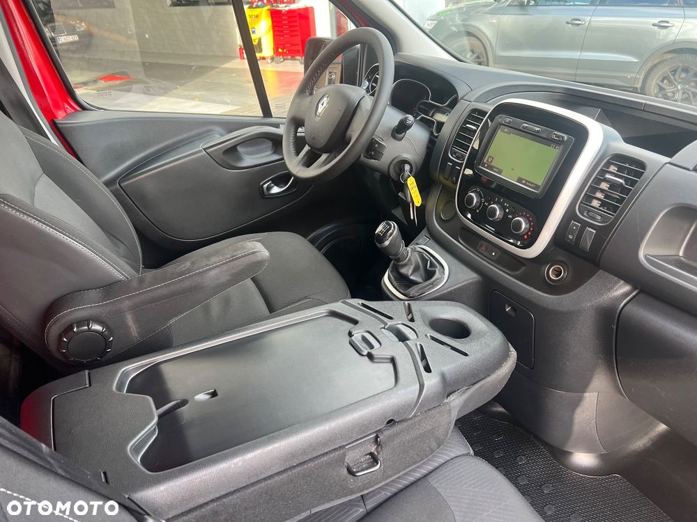 Renault Trafic - 23