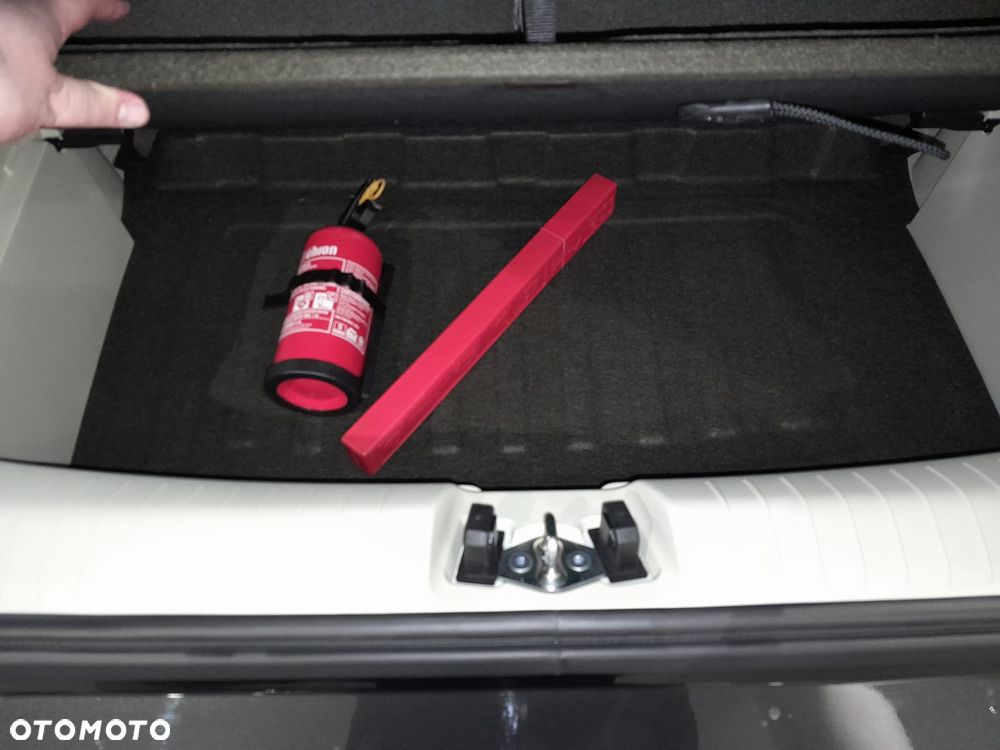 Hyundai Inster 49kWh Smart - 16