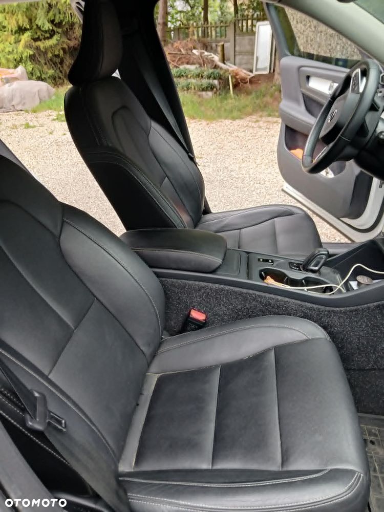 Volvo XC 40 T5 AWD Momentum - 15