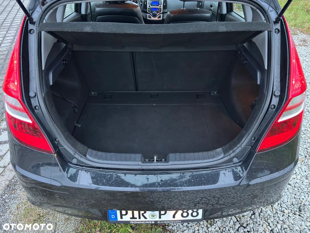 Hyundai i30 1.6 CRDI Edition Plus - 16