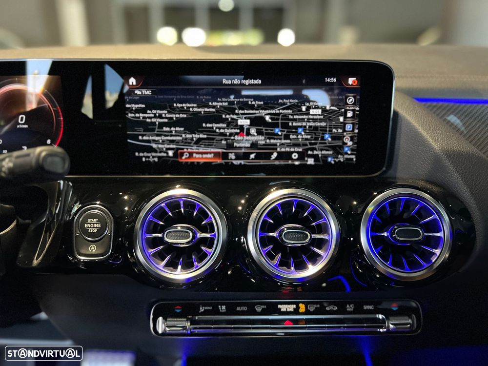 Mercedes-Benz GLA 180 d - 24