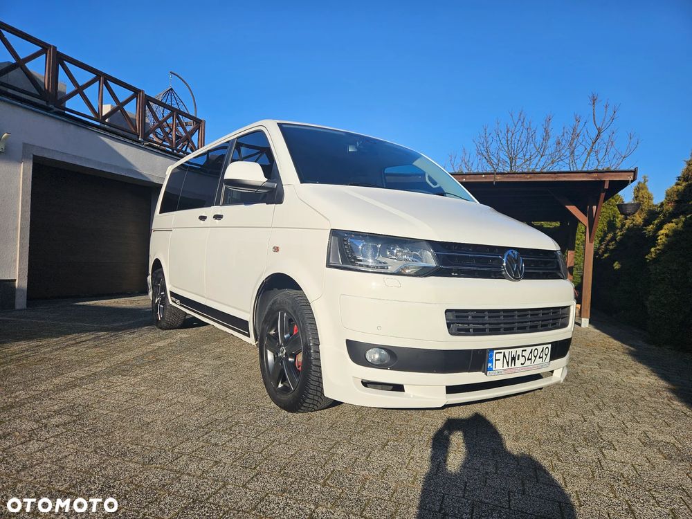 Volkswagen Multivan - 1