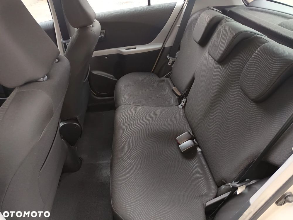 Toyota Yaris 1.33 VVT-i Comfort - 13