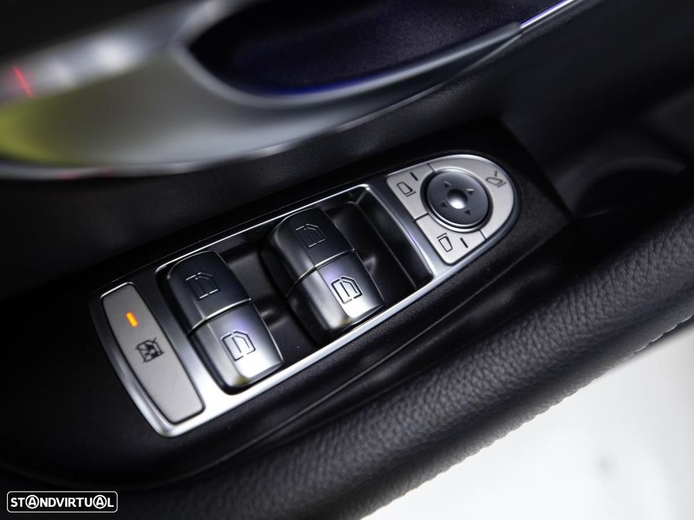Mercedes-Benz E 300 de AMG Line - 15