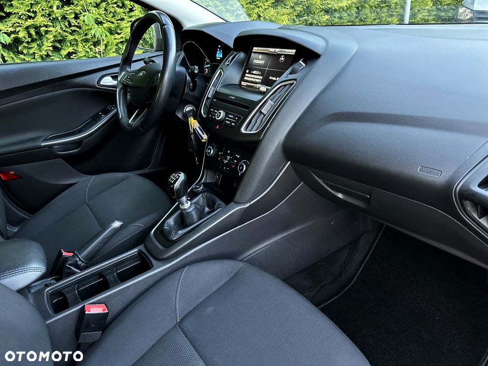 Ford Focus 1.0 EcoBoost Edition Start - 28