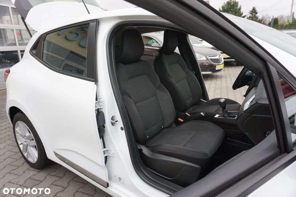 Renault Clio TCe 100 BUSINESS EDITION - 27