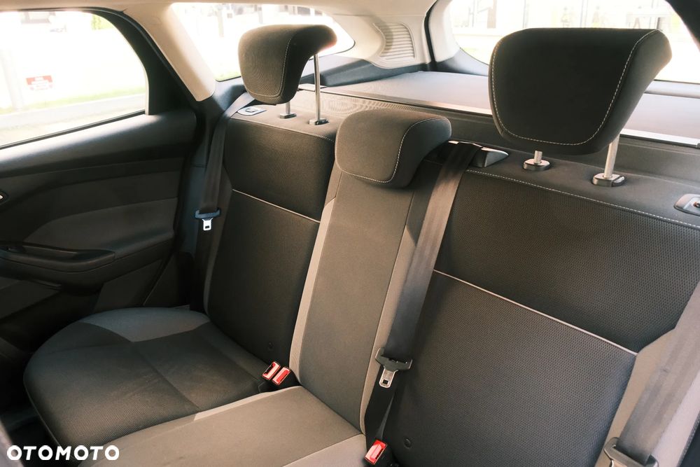 Ford Focus 1.6 EcoBoost Trend - 14