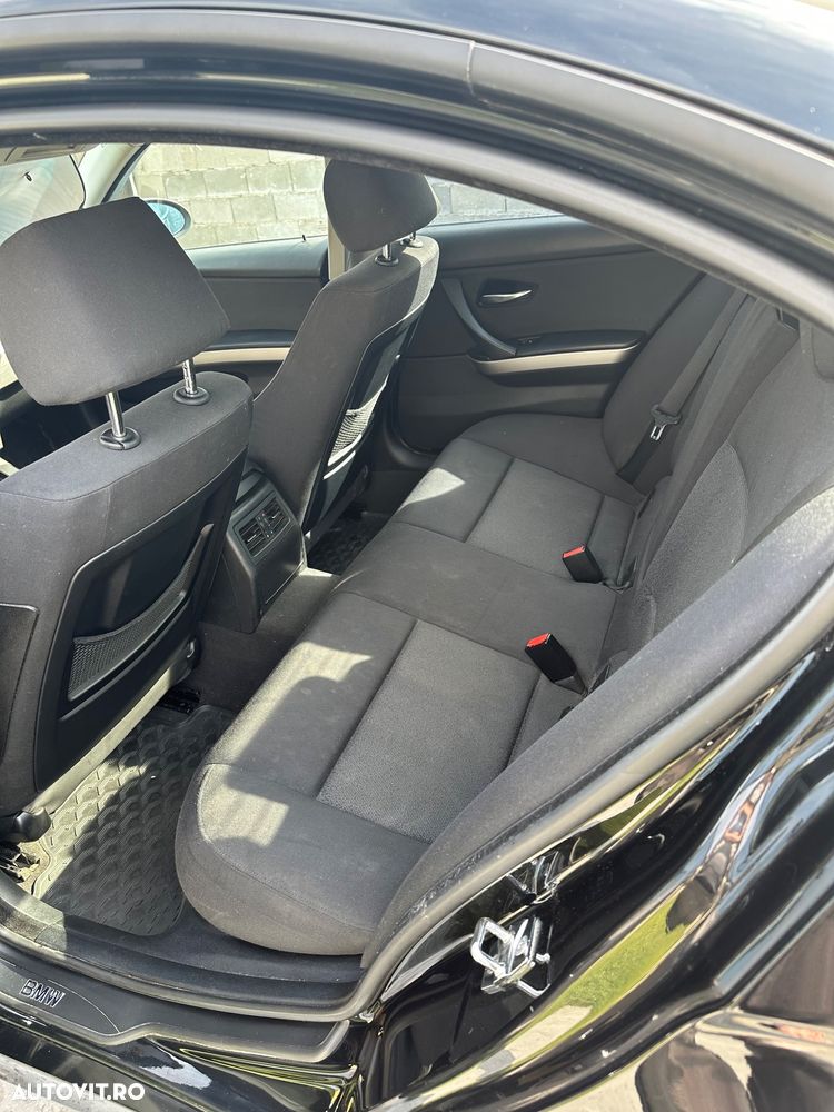 BMW Seria 3 320d - 9