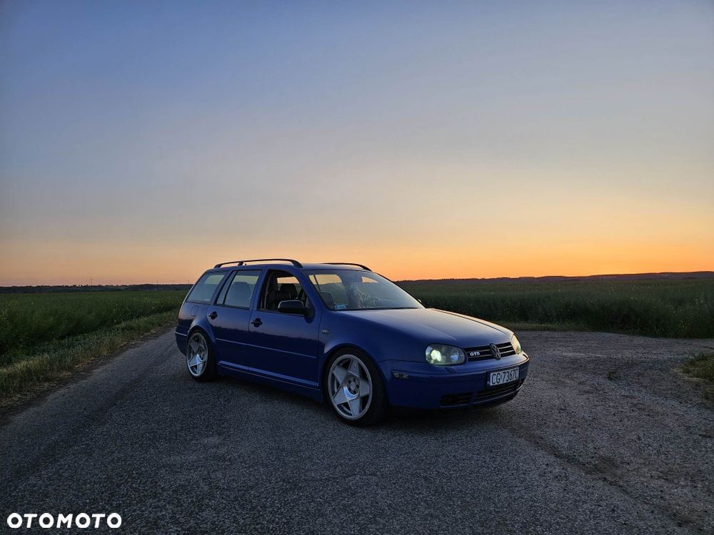 Volkswagen Golf Variant - 1