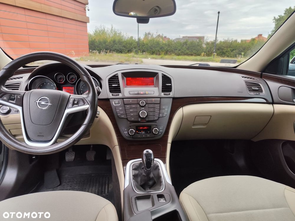 Opel Insignia - 8