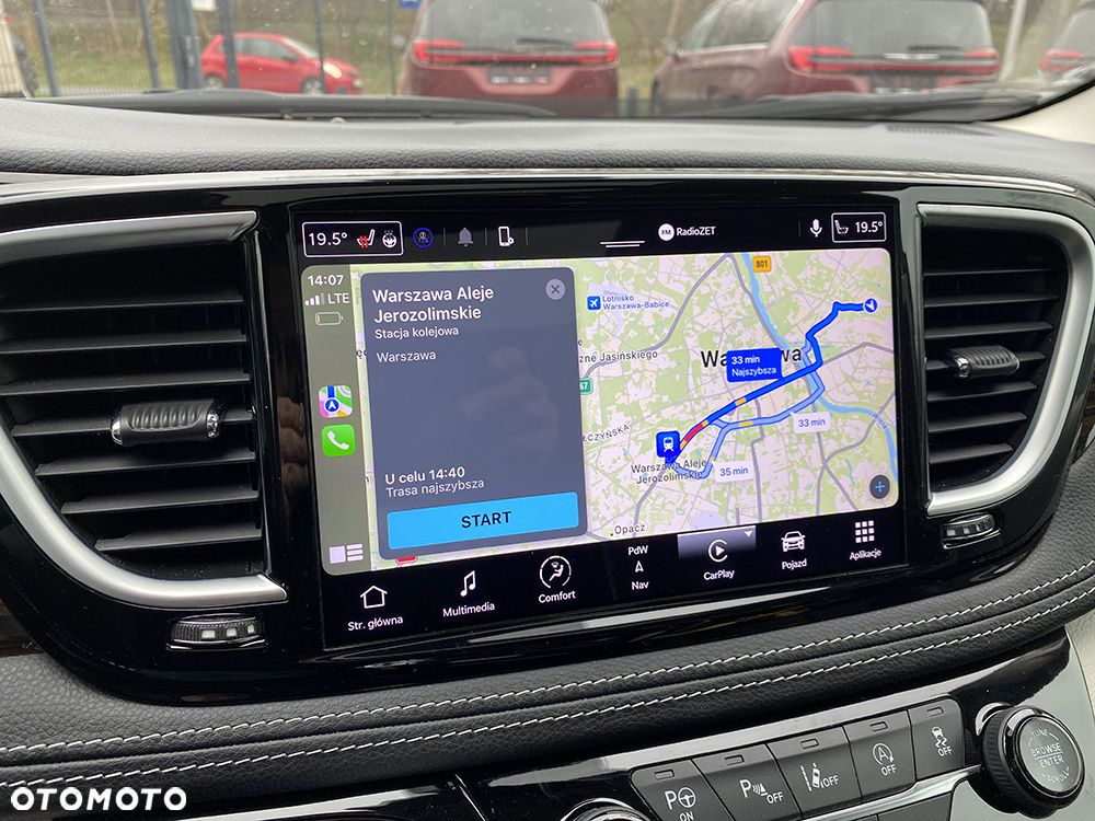 Chrysler Pacifica - 31