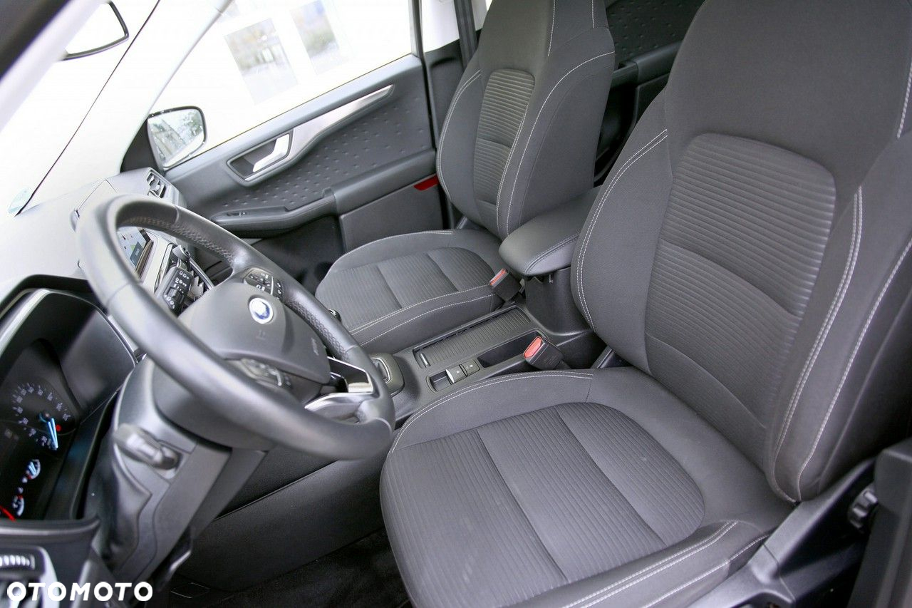 Ford Kuga - 19