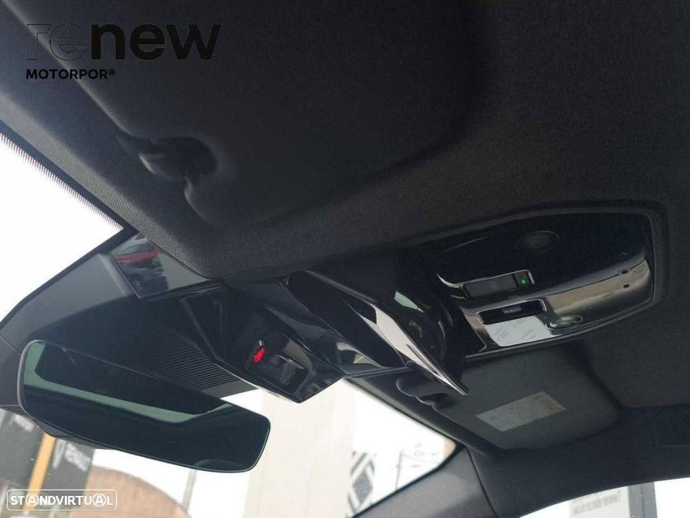 Renault Austral 1.2 E-Tech Iconic Espirit - 26