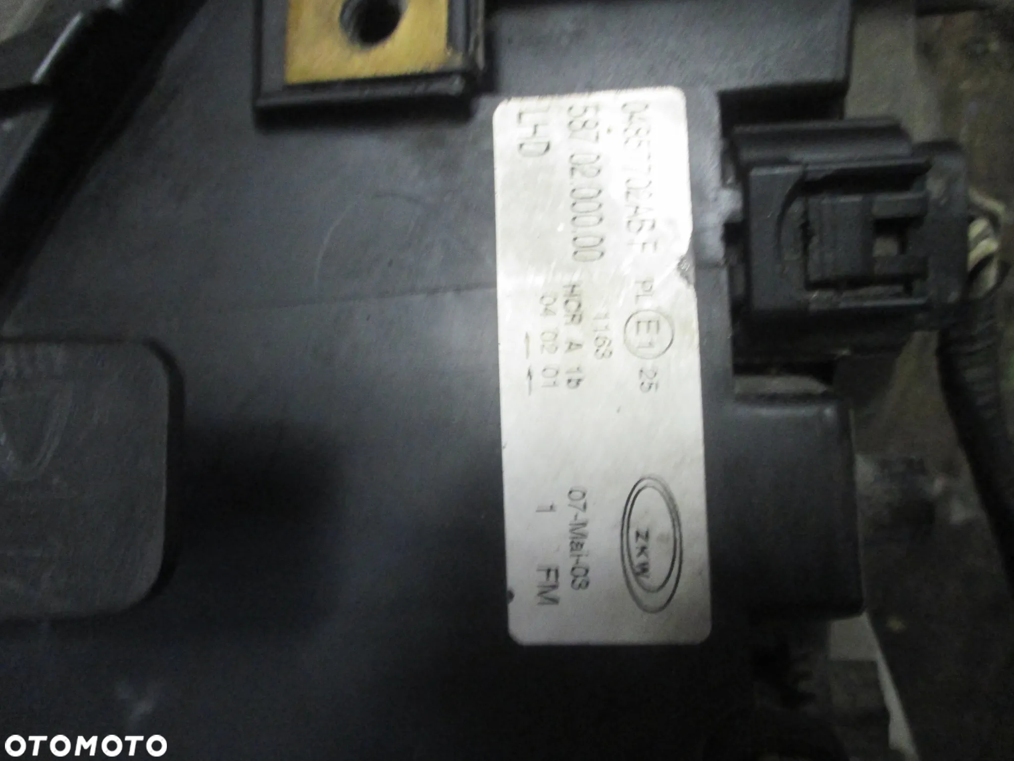 Lampa prawa CHRYSLER VOYAGER ZKW EUROPA - 4