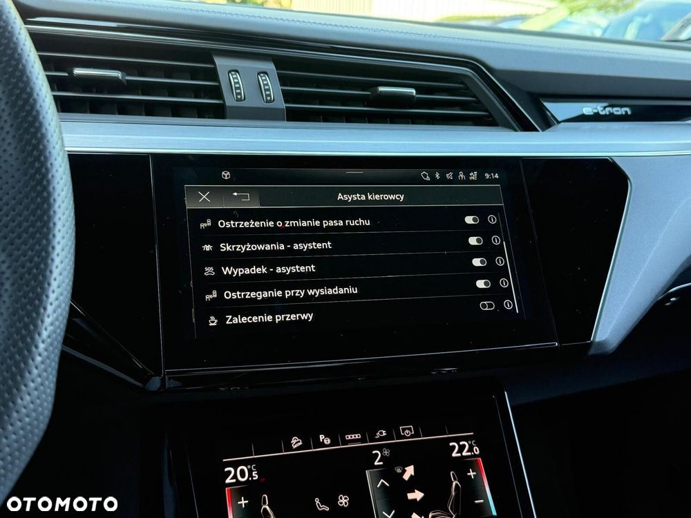 Audi Q8 Sportback e-tron - 38