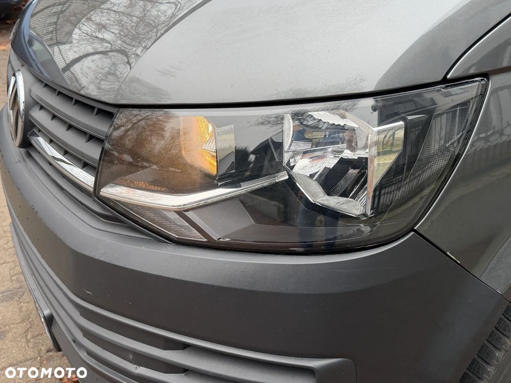 Volkswagen Transporter - 26