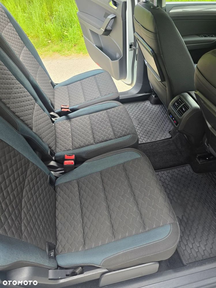Volkswagen Touran 1.6 TDI SCR IQ.DRIVE - 14