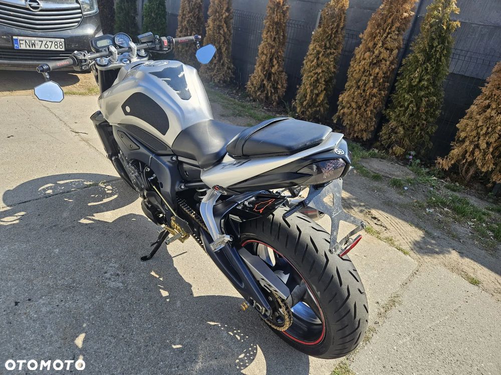 Yamaha FZ - 6