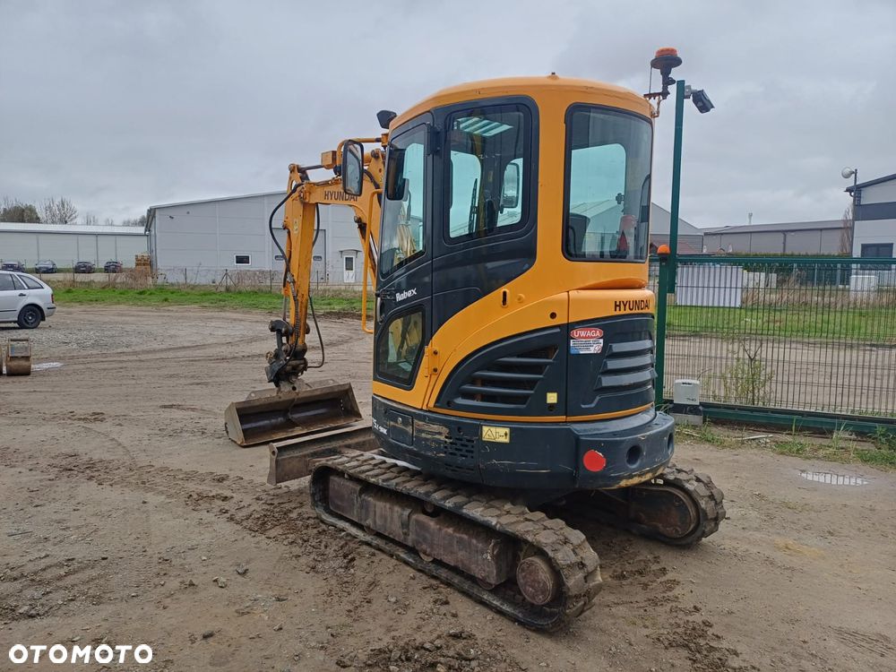 Hyundai R25 Z-9AK - 4